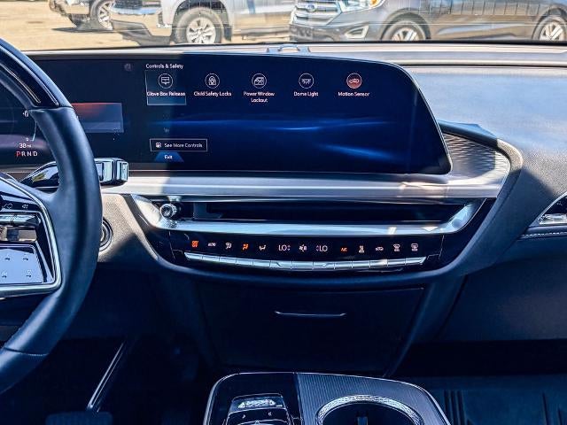 2024 Cadillac LYRIQ Sport 3