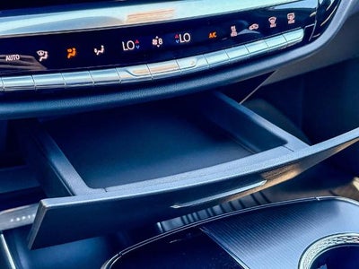2024 Cadillac LYRIQ Sport 3
