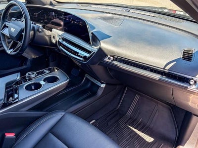 2024 Cadillac LYRIQ Sport 3
