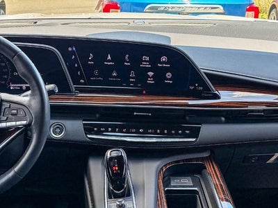 2022 Cadillac Escalade Premium Luxury
