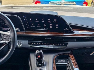 2022 Cadillac Escalade Premium Luxury