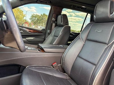 2022 Cadillac Escalade Premium Luxury