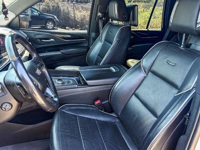 2023 Cadillac Escalade Sport