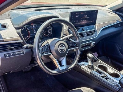 2023 Nissan Altima SV FWD