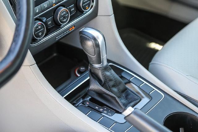 2018 Volkswagen Passat 2.0T S