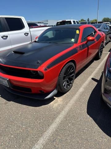 2019 Dodge Challenger R/T's photo