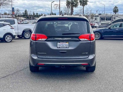 2018 Chrysler Pacifica Limited