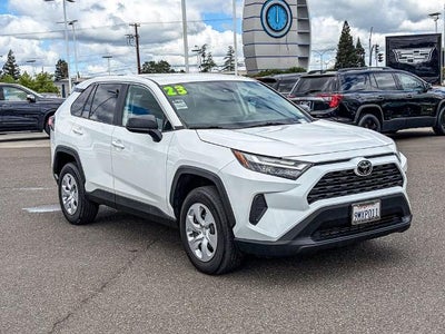2023 Toyota RAV4 LE