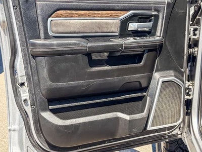 2020 RAM 2500 Laramie Crew Cab 4x4 6'4" Box