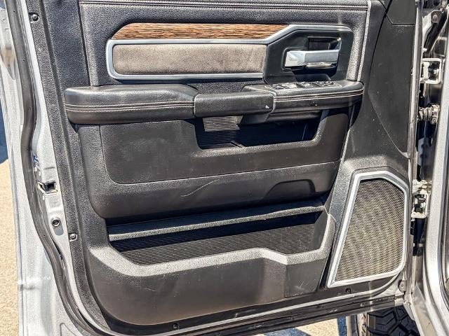 2020 RAM 2500 Laramie Crew Cab 4x4 6'4" Box