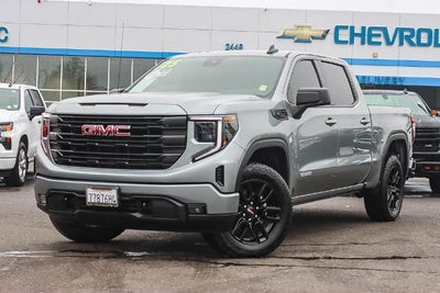 2025 GMC Sierra 1500 Elevation