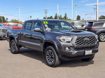 2022 Toyota Tacoma 4WD SR5