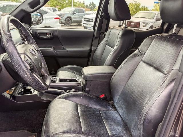 2022 Toyota Tacoma 4WD SR5