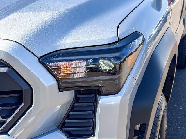 2026 Toyota Tacoma 4WD SR5