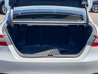 2018 Toyota Camry Hybrid LE