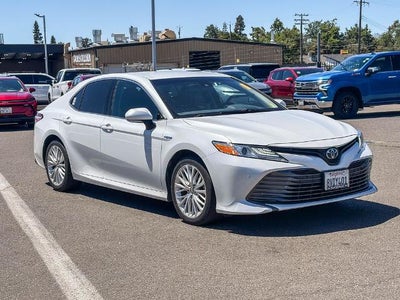 2018 Toyota Camry Hybrid LE