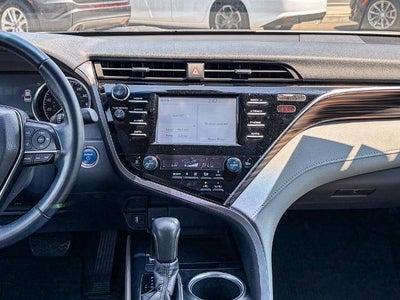 2018 Toyota Camry Hybrid LE