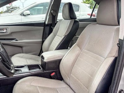 2017 Toyota Camry SE