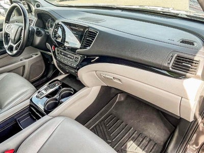 2019 Honda Pilot Touring 8-Passenger