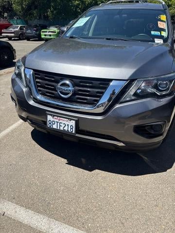 2020 Nissan Pathfinder S