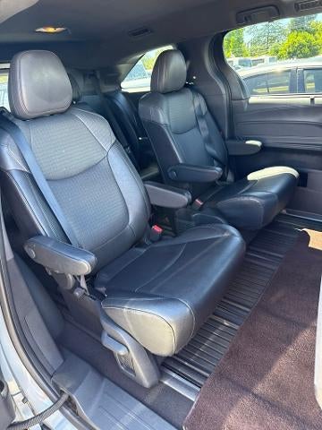 2023 Toyota Sienna Woodland Edition