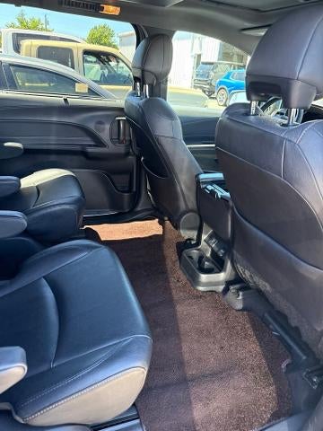 2023 Toyota Sienna Woodland Edition