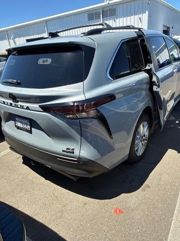 2023 Toyota Sienna Woodland Edition