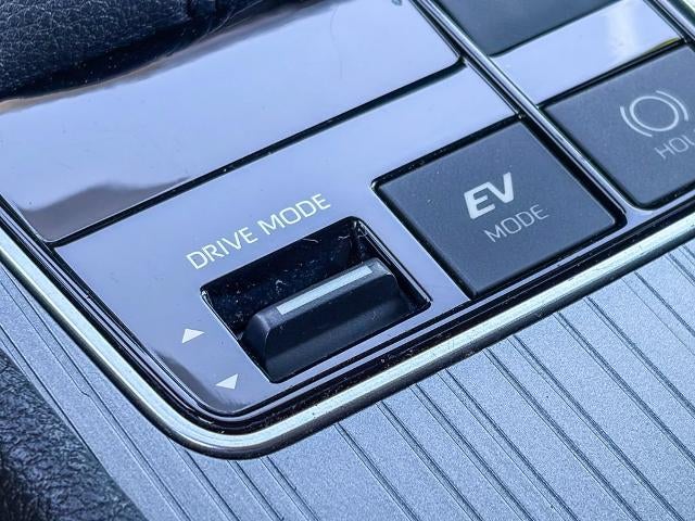 2023 Toyota Sienna Woodland Edition