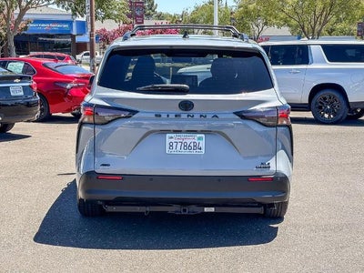 2023 Toyota Sienna Woodland Edition