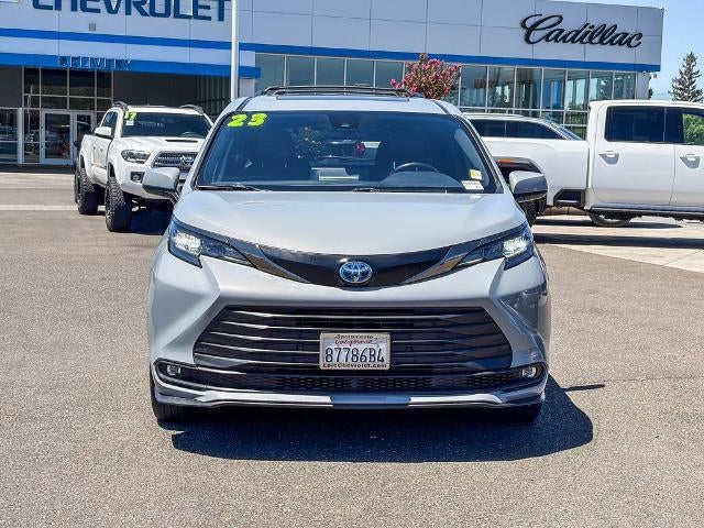 2023 Toyota Sienna Woodland Edition