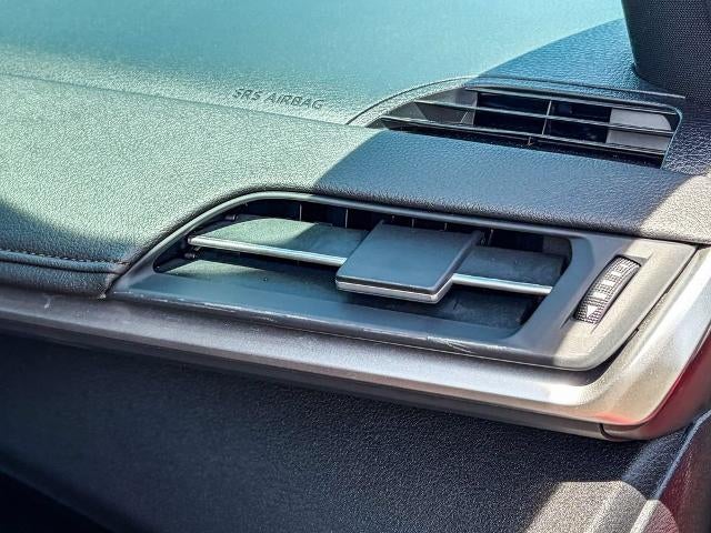 2025 Toyota Sienna Platinum