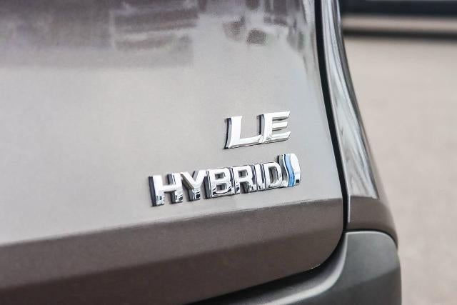 2023 Toyota Sienna LE