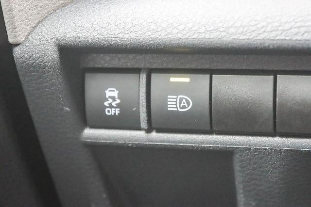 2023 Toyota Sienna LE