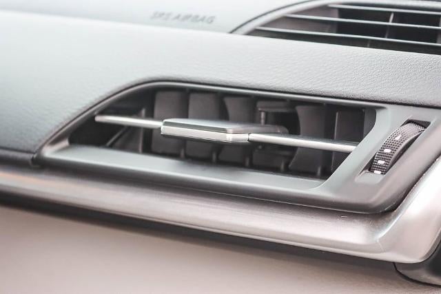 2023 Toyota Sienna LE