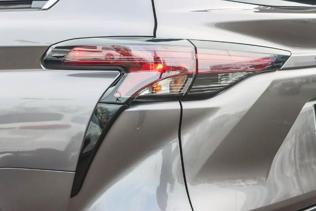 2023 Toyota Sienna LE