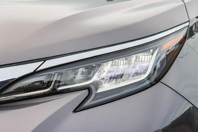 2023 Toyota Sienna LE