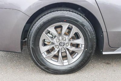 2023 Toyota Sienna LE