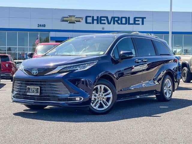 2025 Toyota Sienna Limited