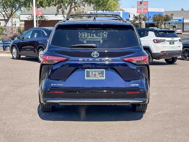 2025 Toyota Sienna Limited