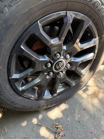 2016 Toyota Tundra SR5 5.7L V8