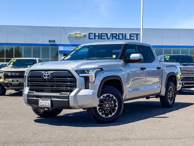 2025 Toyota Tundra 4WD SR5