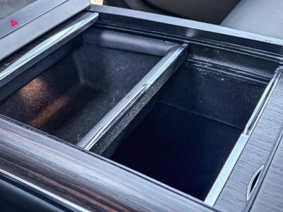 2023 Tesla Model X Base