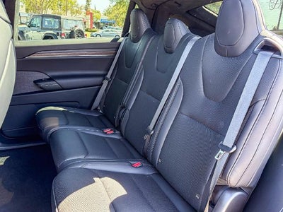 2023 Tesla Model X Base