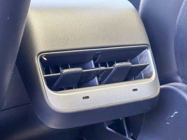 2023 Tesla Model Y Base