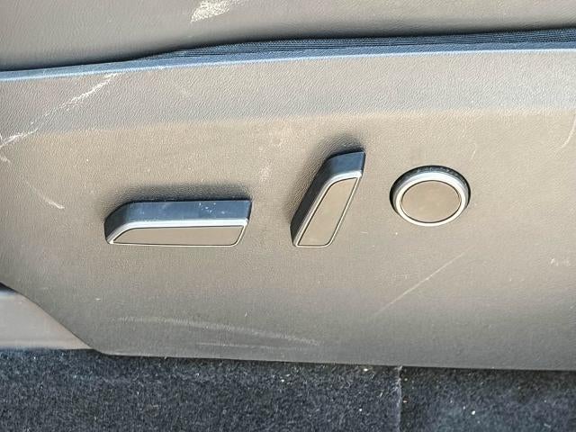 2023 Tesla Model Y Base