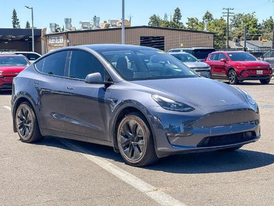 2023 Tesla Model Y Base