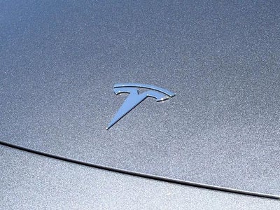 2023 Tesla Model Y Base