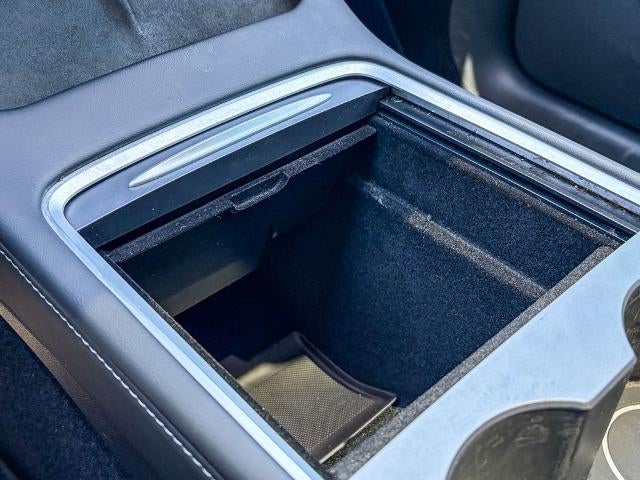 2023 Tesla Model Y Base
