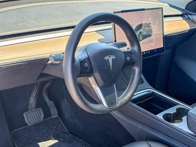 2023 Tesla Model Y Base