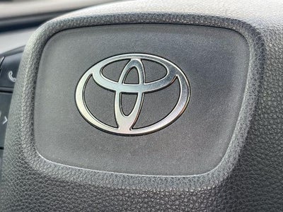 2023 Toyota Prius LE